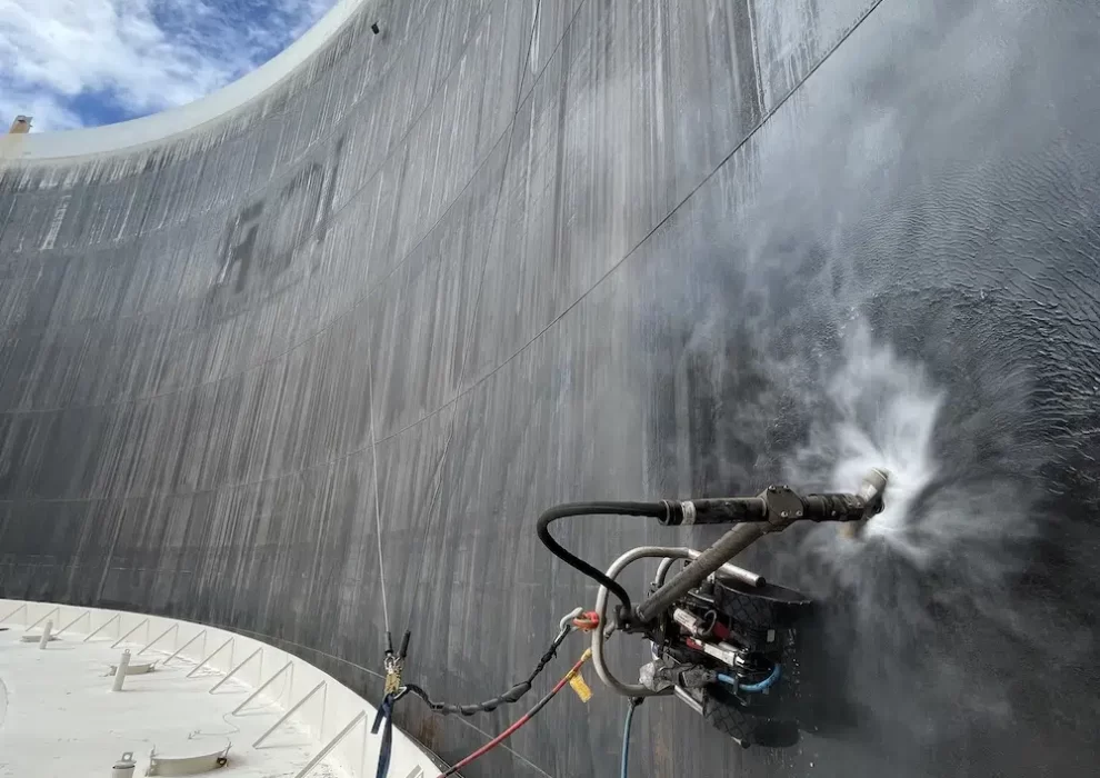 UHP water blasting